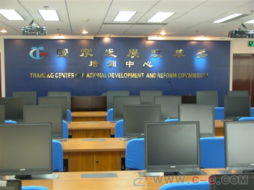 美格顯示器會議桌面液晶屏升降器 現代辦公空間的智能之選